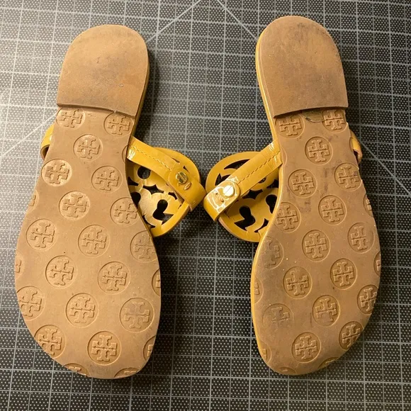 Tory Burch Miller Patent Leather Tan Sandals size 6
