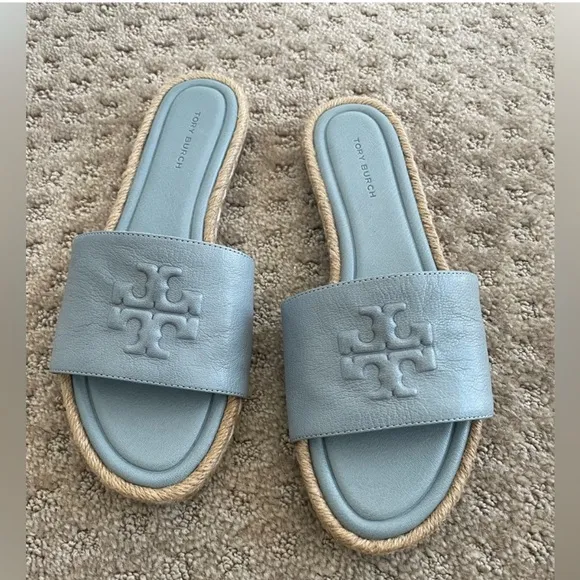 Tory Burch powder, blue size 6 Women's Slide Sandals
