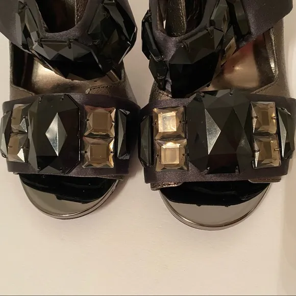 TORY BURCH SHOES HIGH HEELS SILVER LEATHER BLACK GEMS BUCKLE STRAP SIZE 6 M