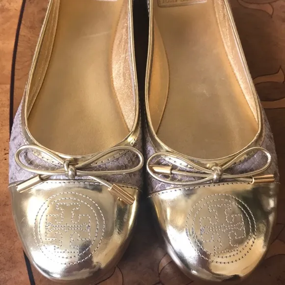Tory Burch Tan &amp; Gold with Print Shoes Size 8
