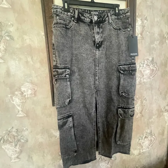 TRUE RELIGION DENIM CARGO CHARCOAL BLACK STONE WASH SLIT MIDI SKIRT SIZE…