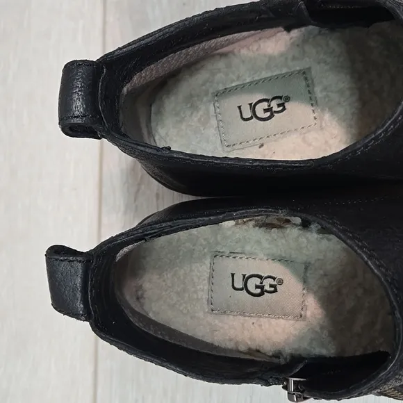 Ugg Australia Women Clementine Black Leather Ankle Boots with Zipper Shoes Sz 7