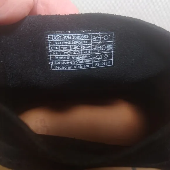 UGG Bandara Shade Ankle Boot Black Size 6.5