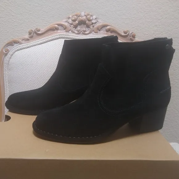 UGG Bandara Shade Ankle Boot Black Size 6.5