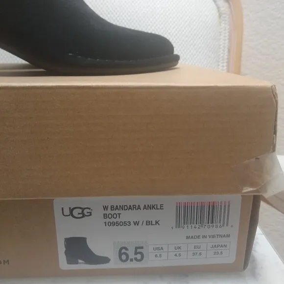 UGG Bandara Shade Ankle Boot Black Size 6.5