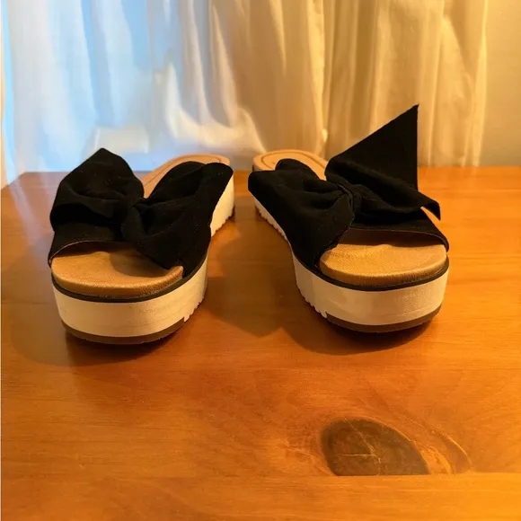 UGG Black Bow Platform Sandals