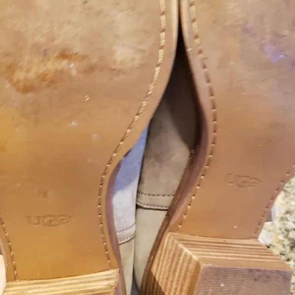 Ugg Boots Elora Size 9