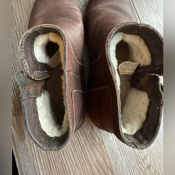 UGG Brown Leather Ankle Boots size 8