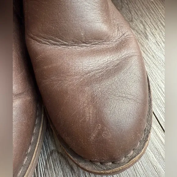 UGG Brown Leather Ankle Boots size 8