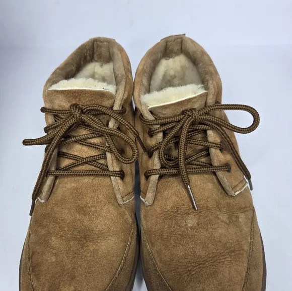 Ugg Chestnut Sheepskin Lace Up Boot Shoes Unisex Men's 9 or Women's Size 10
