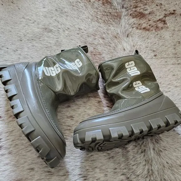 UGG Classic Brellah Mini Women's Waterproof Rain Snow Boots Olive Size 8 NEW