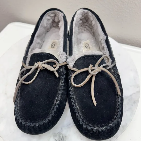 UGG Mens Size 9 Black Moccasin Shoes Olsen Suede Shearling Lined Lace De…
