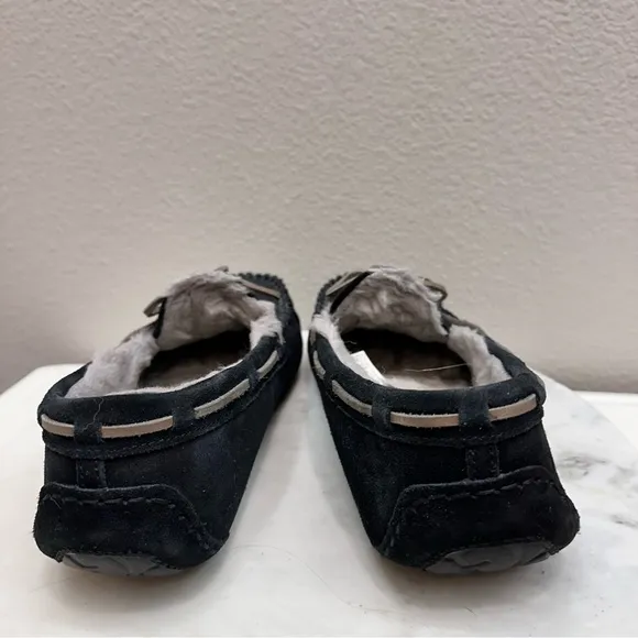 UGG Mens Size 9 Black Moccasin Shoes Olsen Suede Shearling Lined Lace De…