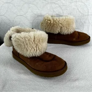 Ugg Short Boots Womens 8 Tan Shearling Wool Booties Button Roll Down Pull On