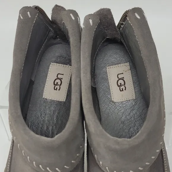 Ugg Varney Women's Size US 9 Gray Moccasin Suede Ankle Boho Bootie Shoes 1104653