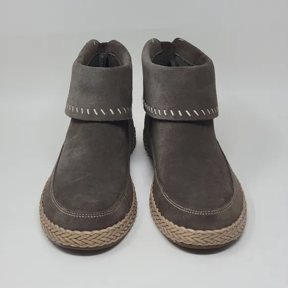 Ugg Varney Women's Size US 9 Gray Moccasin Suede Ankle Boho Bootie Shoes 1104653