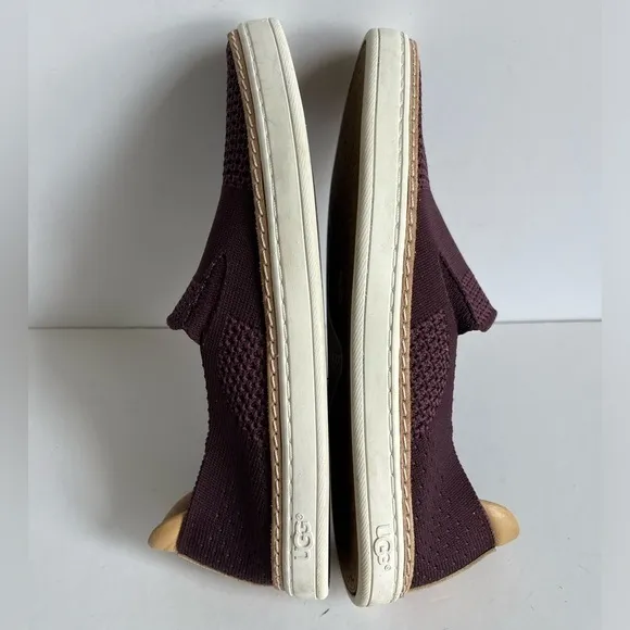 UGG Woman burgundy Sammy Stretch Knit SNEAKERS Shoes Slip on Size 6