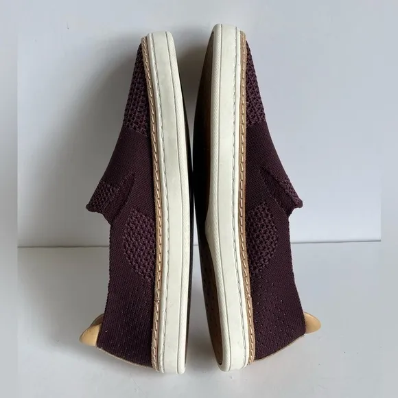 UGG Woman burgundy Sammy Stretch Knit SNEAKERS Shoes Slip on Size 6