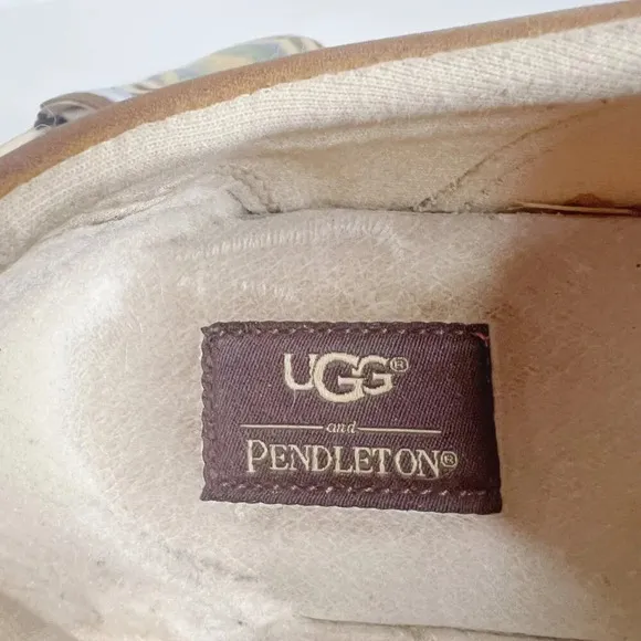 UGG x Pendleton Fierce Slip On Sneakers Aztec Western Print Womens Size 9