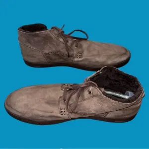 UGG leather upper  lace up mens shoes faux fur inside size 15.