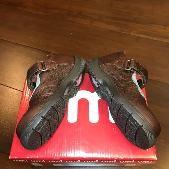 UMI leather Mary Jane sz EU 21 US 5.5 New in Box