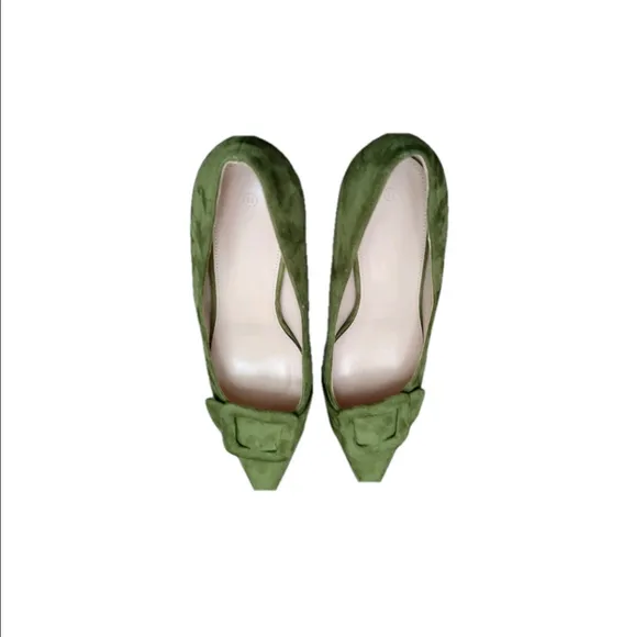 Unbranded Avocado Suede Pointy Toed Suede Heels With Buckle Embellishment Sz.11