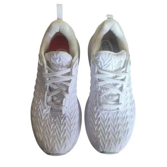 Under Armour Mega 3 Clone Running Shoes Men's Size 10.5 White Athletic Sneakers