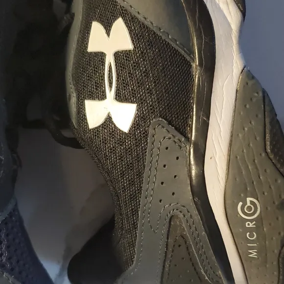 Under Armour Micro G Men's Black Running Shoes - Size 9.5
