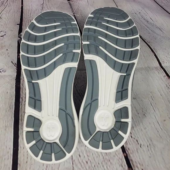 Under Armour Remix Running Shoes