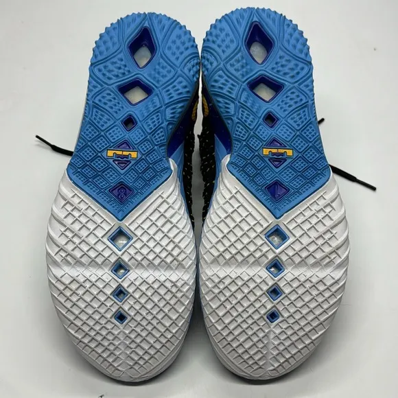 USED Nike Lebron XVIII 18 Lakers Heritage CQ9283-006 Black Blue Shoes Men's 9