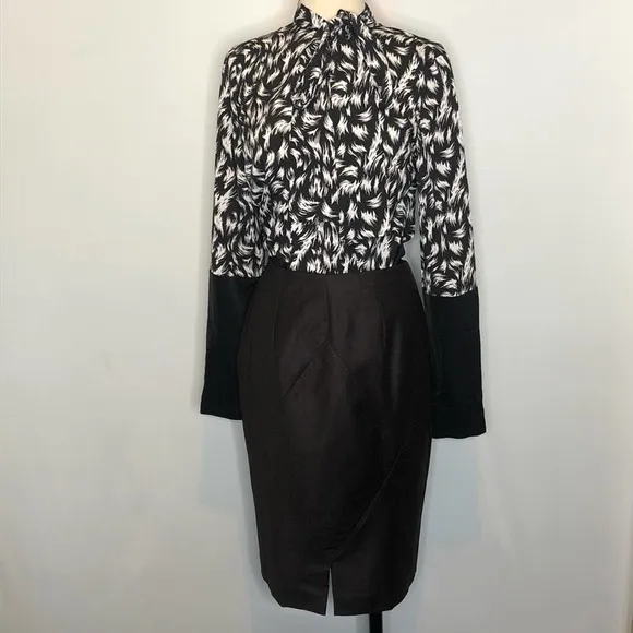 Valentino Cashmere Brown Pencil  Skirt  Size 6