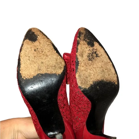 Valentino ITALY vintage FALL red laser cut out removable bow clip pumps 7