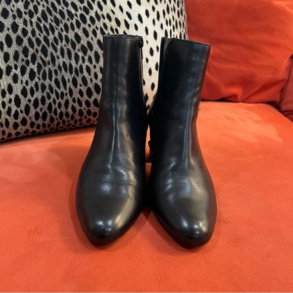 VANELi Dorle Black Ankle Boots women's sz 9.5W