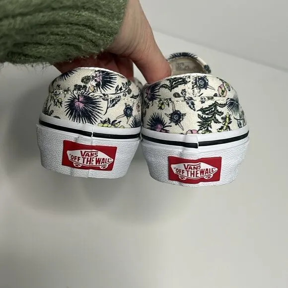 Vans Classic Slip On Shoes (paradise floral true white/true white) NWOB