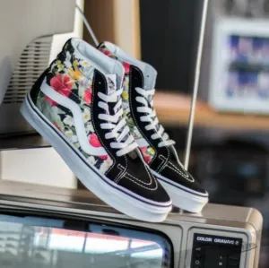 🌺🌼🌸Vans Digi Aloha Black Floral Sk8-Hi Sneaker Mens 9 W 10.5