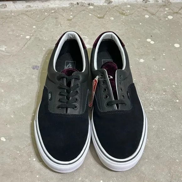 Vans Era Velvet Leather Low Top Sneaker Size 13 Men