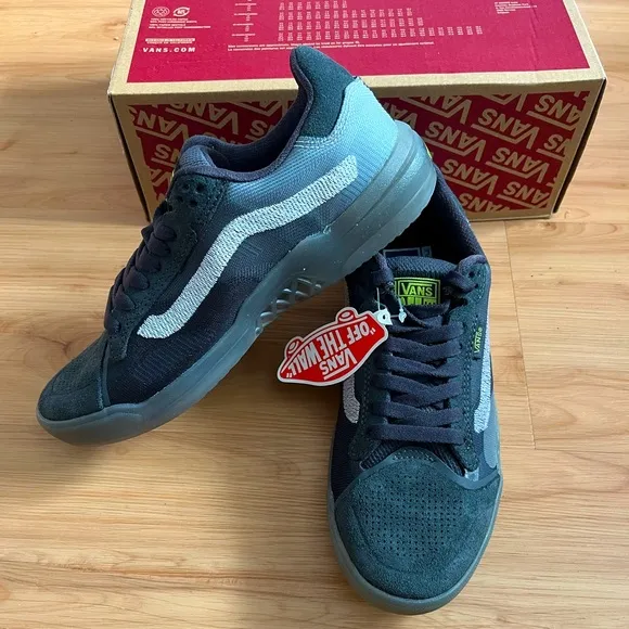 Vans  EVDNT Ultimate Waffle Shoes Black VN0A5DY71O7 Women 8.0 US