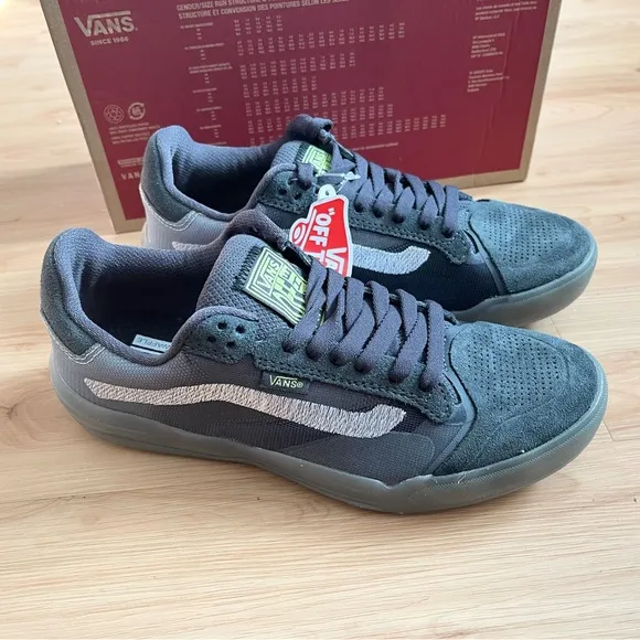 Vans  EVDNT Ultimate Waffle Shoes Black VN0A5DY71O7 Women 8.0 US