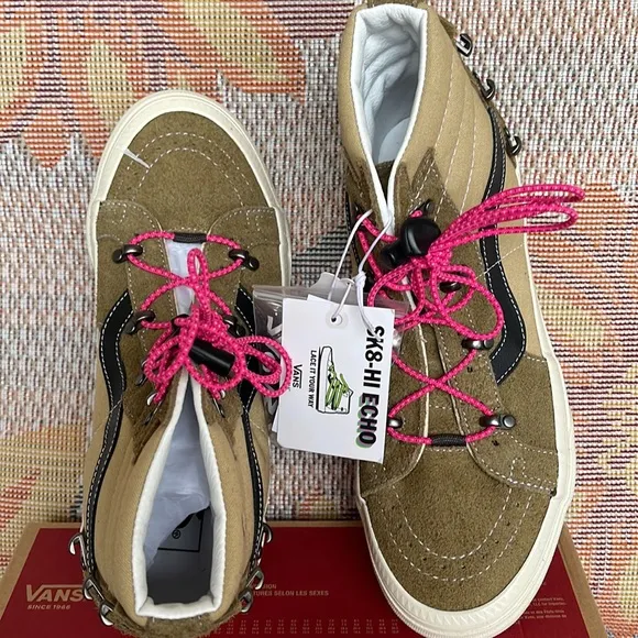 Vans WMNS Sk8-Hi Echo Dx(Hairy Suede) Butternut/TVNOA7Q50B75Sneakers