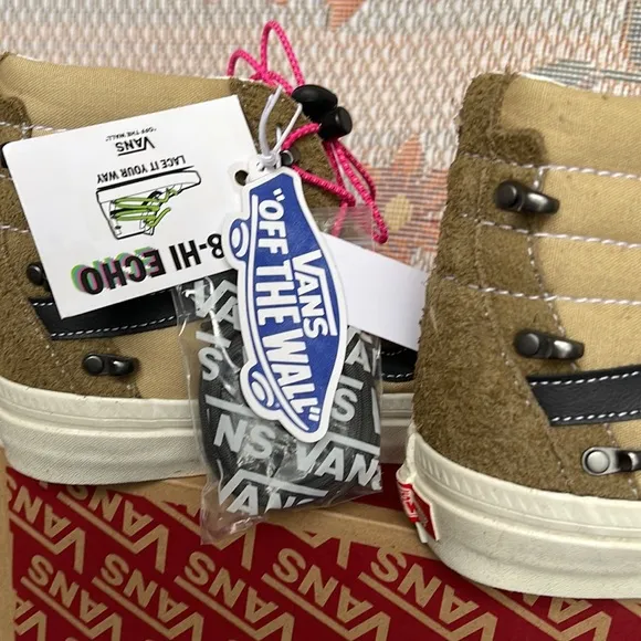 Vans WMNS Sk8-Hi Echo Dx(Hairy Suede) Butternut/TVNOA7Q50B75Sneakers