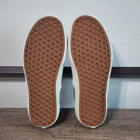 Vans Asher Women's Slip-On Skate Shoes Size 6.5 Metallic Silver