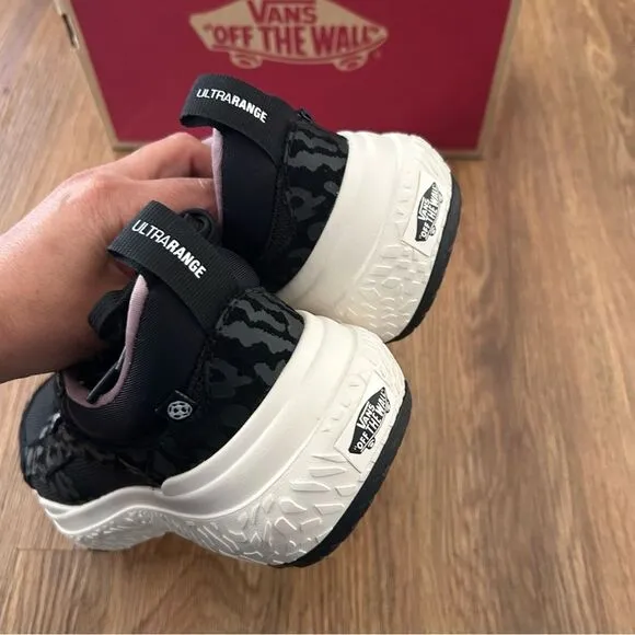 VANS Ultrarange VR3 Cush black lace up shoes sneakers women’s 7.5 new