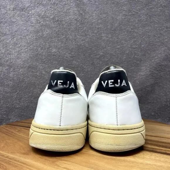 Veja V-10 Men's 8 White Black Sneakers Leather Lace-Up Low Top Athletic Casual