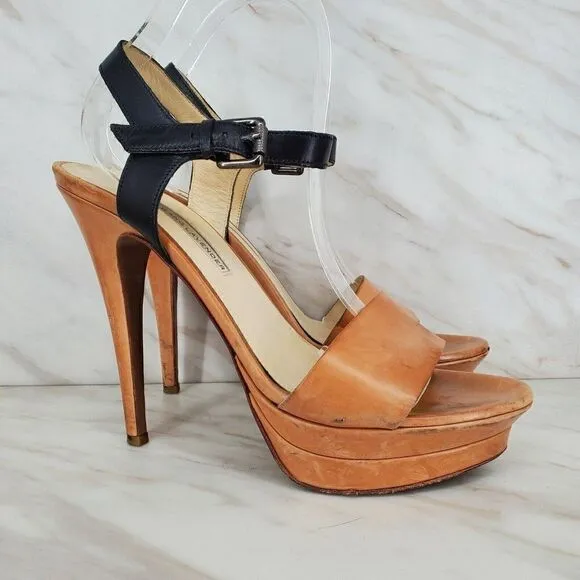 VERA WANG LAVENDER Nina Natural/Black Platform Heels Size 8