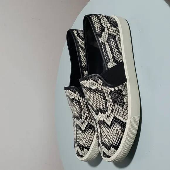 Vince Garvey Slip On Leather Snake Print Shoes Women's 6.5 Black
