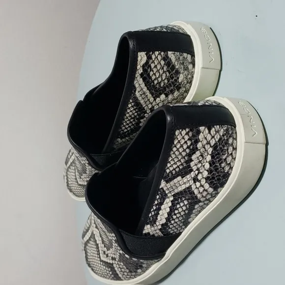 Vince Garvey Slip On Leather Snake Print Shoes Women's 6.5 Black