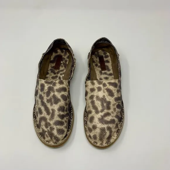 VINCE Snake Embossed Leather Slip On Flats Shoes Women Size 9