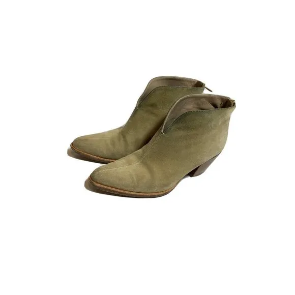 Vince Womens Havana Booties Suede Boots Size 7.5 Cashew Leather Notch Shoes