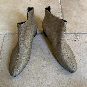 Vintage 1960s Robert Clergerie Gold Metallic Ankle Boots size 37 / 6.5