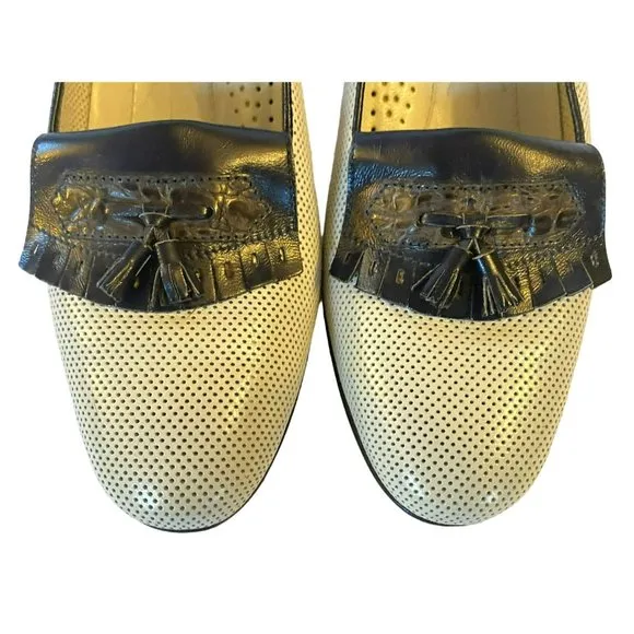 Vintage Breazioni Arabella US9 Heels Shoes Italy Navy White Leather Vero Cuoio